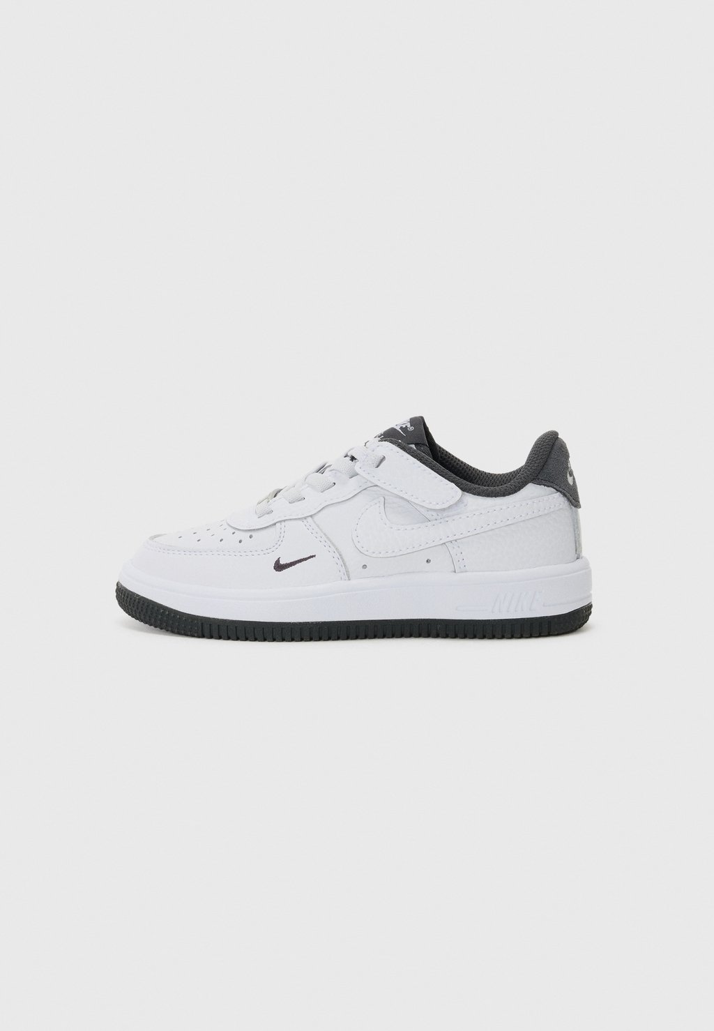

Кроссовки FORCE 1 LOW EASYON LV8 1 BP Nike Sportswear, белый