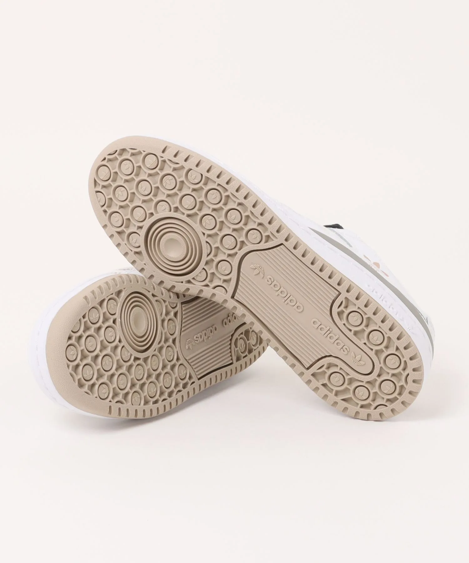 Мужские кроссовки из натуральной кожи Forum Low CL adidas белые — фото 3