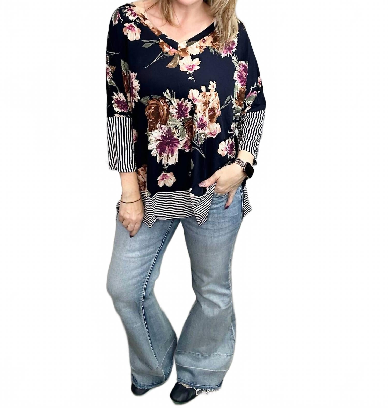 

Топ с цветочным и полосатым принтом в темно-синем цвете Honeyme
