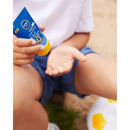 Nivea Sun Kids Protect & Hydrate To Go Карманное солнцезащитное молочко SPF50 50 мл — фото 3