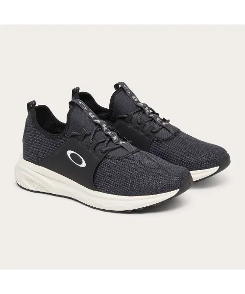 Мужские кроссовки Oakley DRY OS для спорта чёрные с белым
