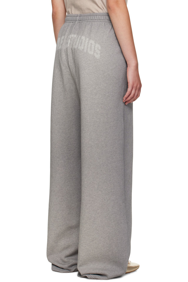 Acne Studios Спортивные штаны серого цвета с логотипом — фото 3