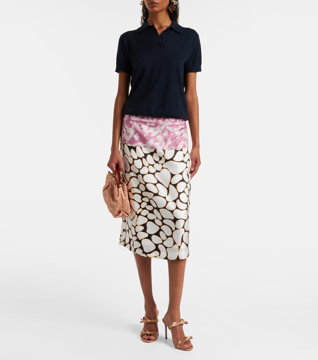 Атласные босоножки Soave 85 с бантом Aquazzura, Warm Nude — фото 3