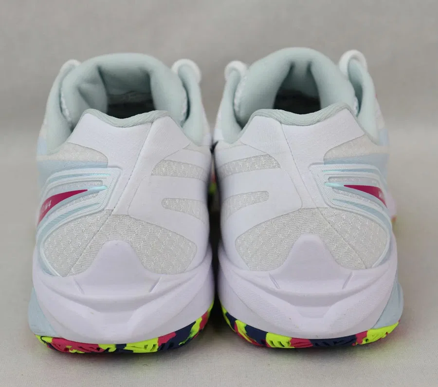 Унисекс кроссовки для бадминтона «Wave Claw 4» от Mizuno, 02 White X Ice Blue — фото 4