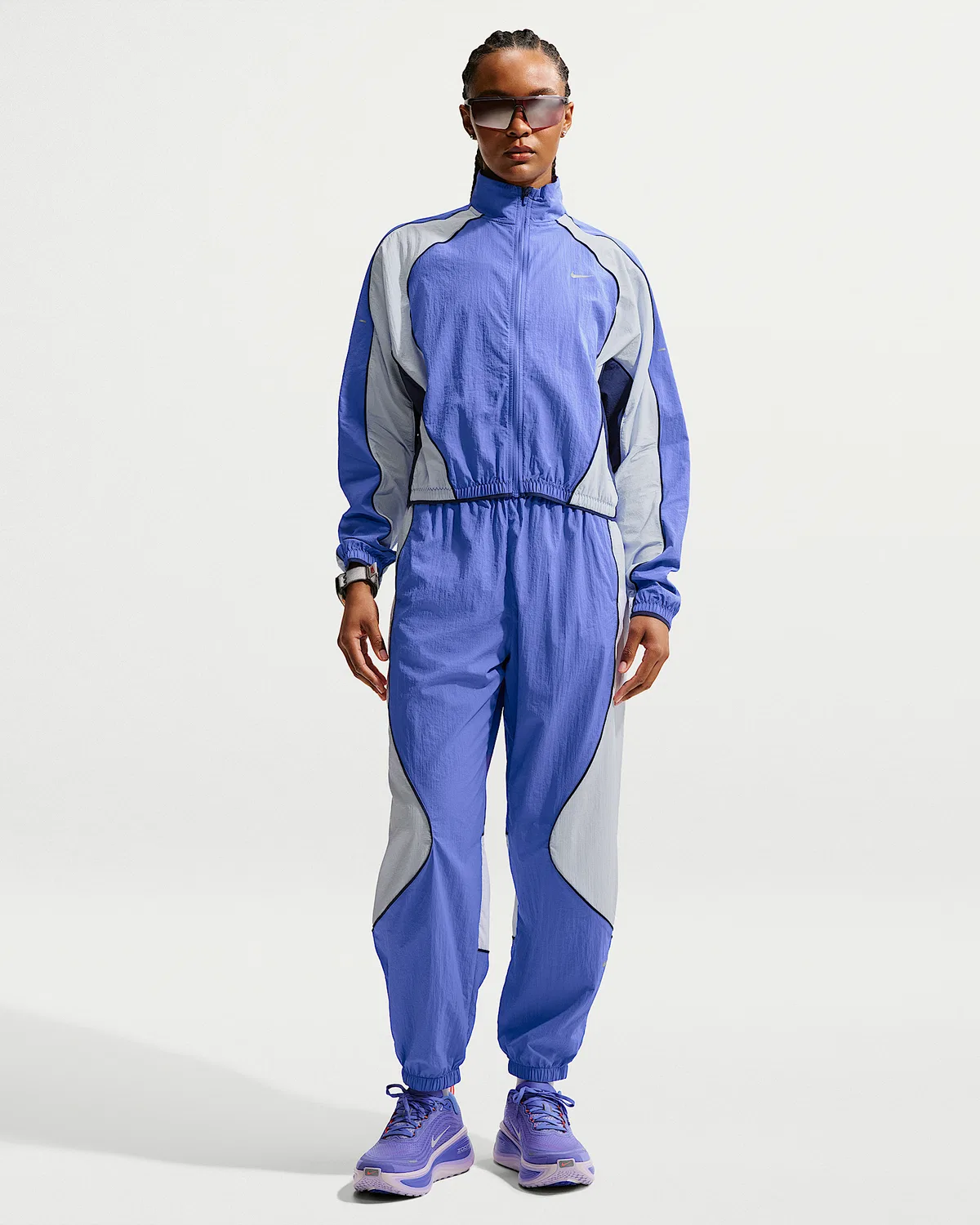 Женская ветровка Nike Swift с защитой от УФ-лучей, Sapphire/Hydrogen Blue/Midnight Navy — фото 4