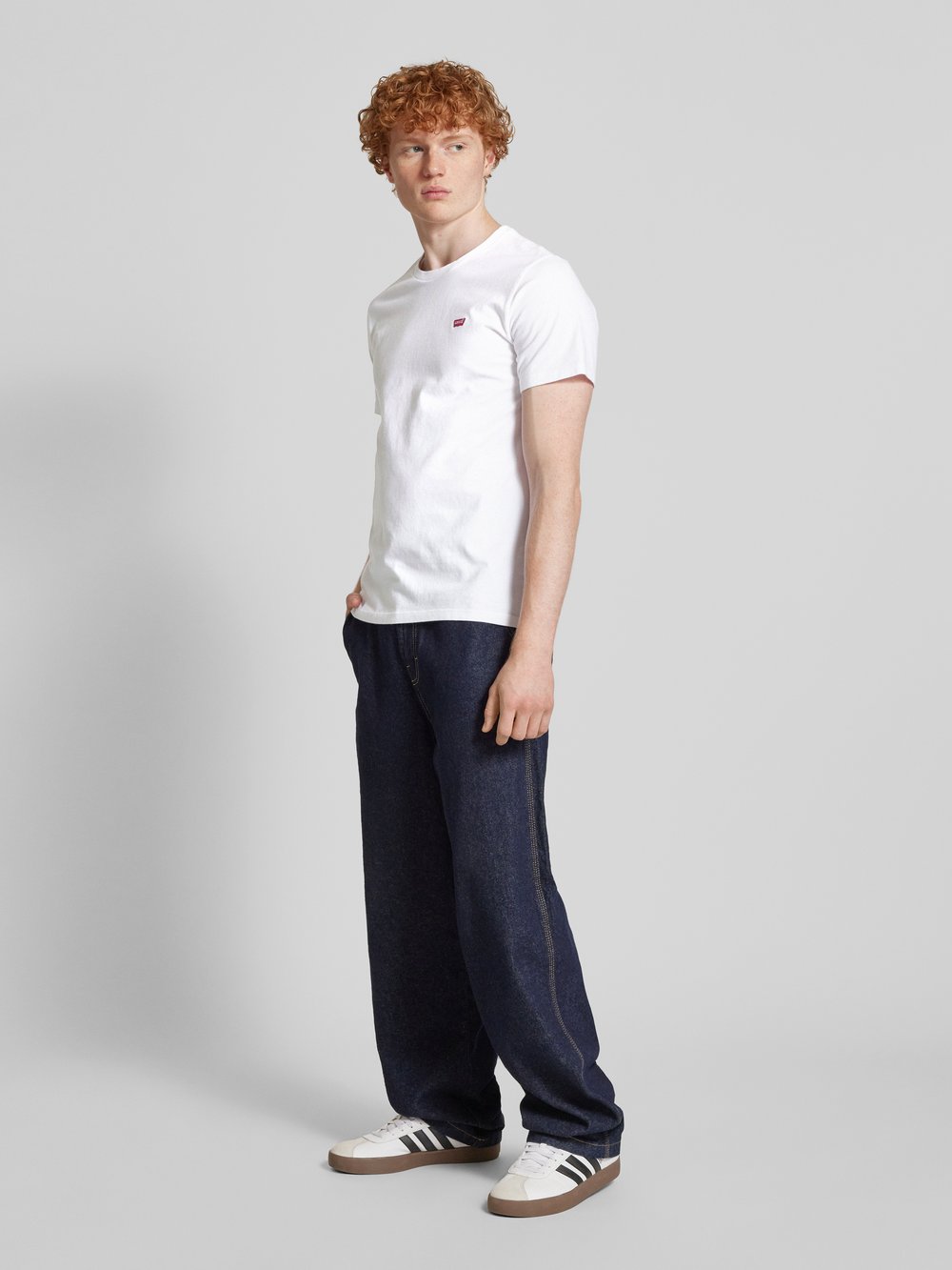 

Футболка с вышитой этикеткой Levi's, белый