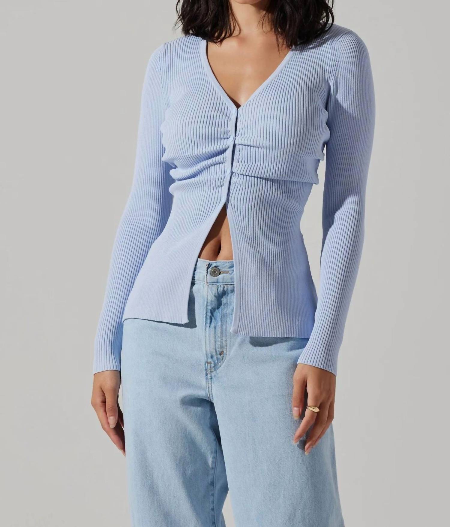 

Свитер Ansen в цвете Powder Blue ASTR