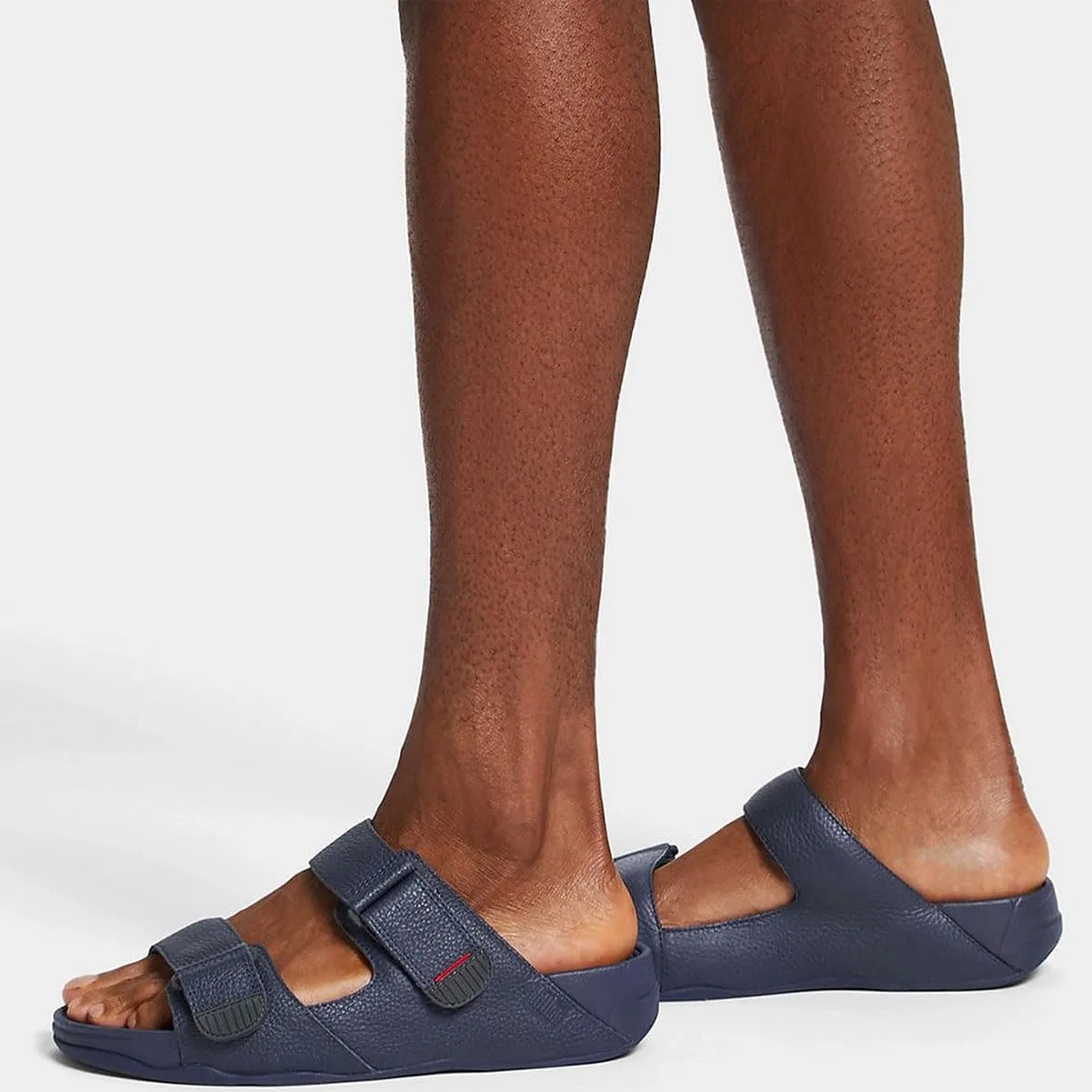 Мужские кожаные сандалии Fitflop Gogh Moc Slide, темно-синие, размер 33 EU — фото 2