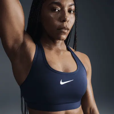 

Спортивный бюстгальтер Nike Swoosh Medium Support, цвет Armory Navy/White