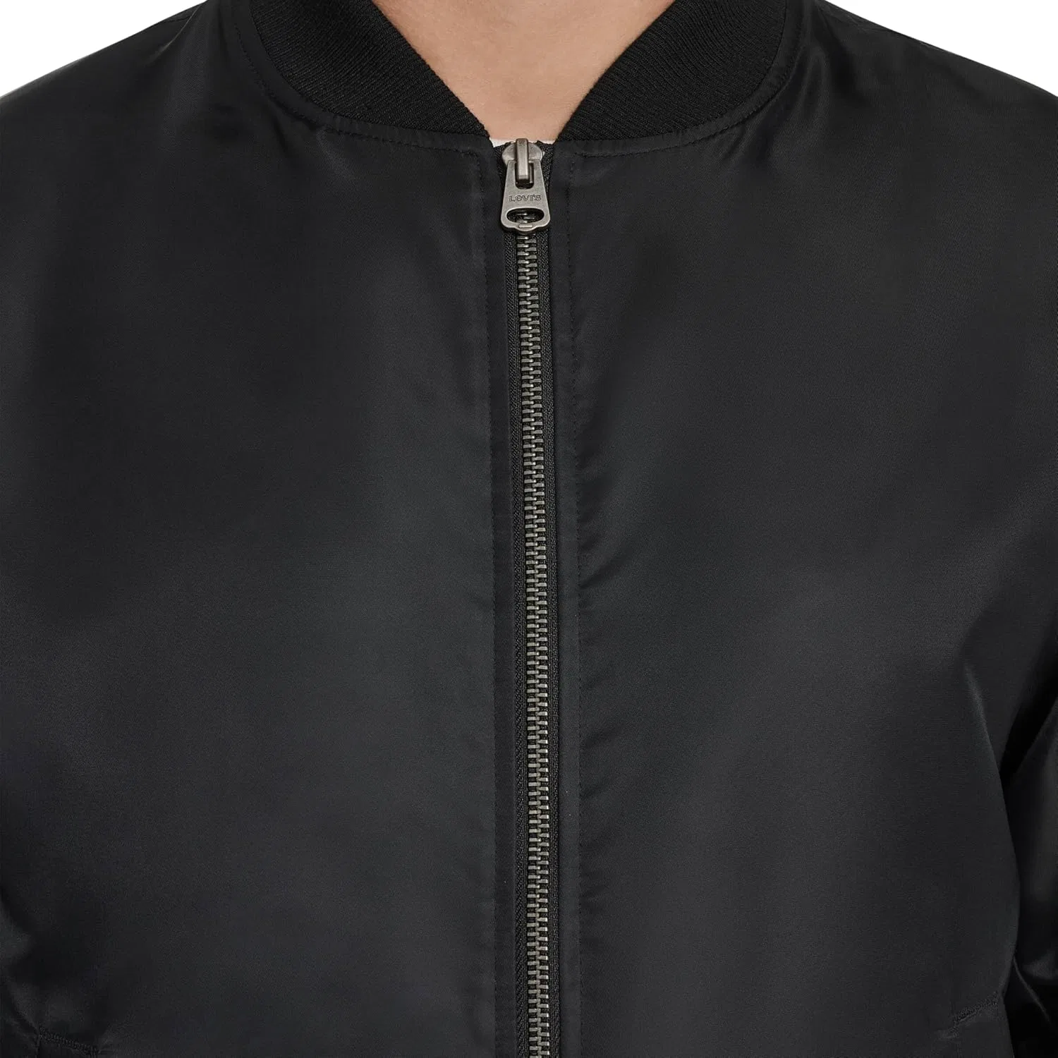 Мужская куртка-бомбер Levi's Flight Satin Unfilled Ma-1 Levi's — фото 4