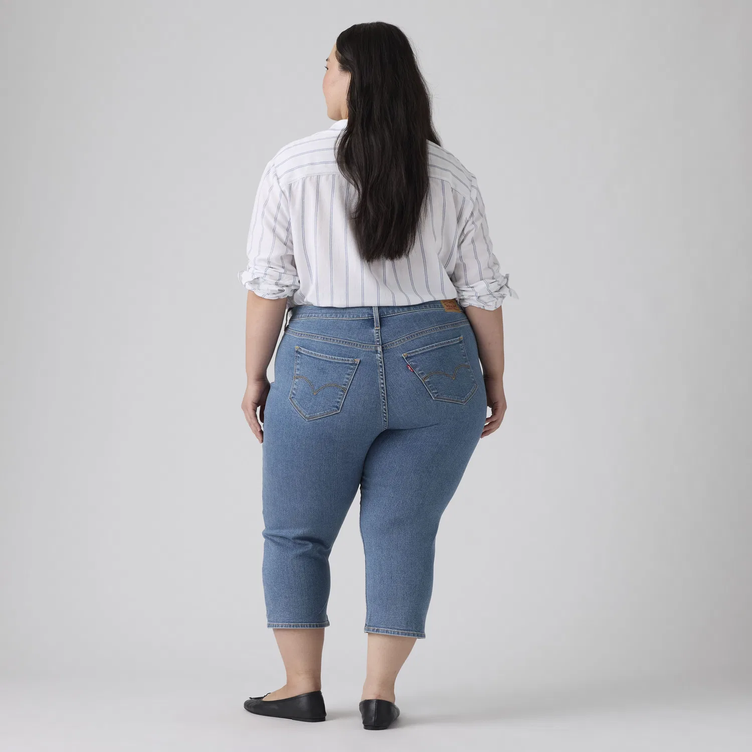 Женские джинсы-капри 311 с зауженными штанинами (большие размеры) Levi's, Medium Wash — фото 3