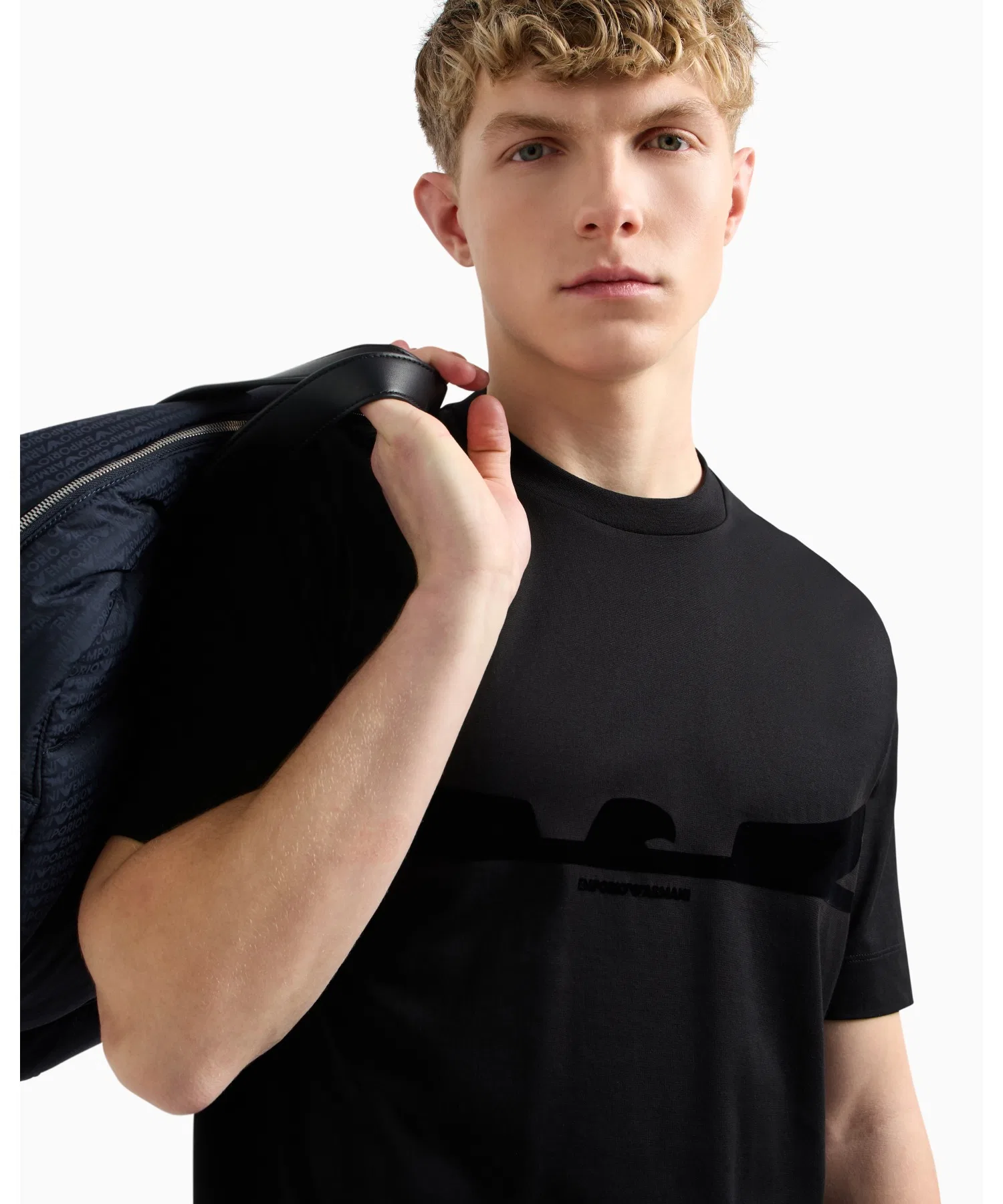 Мужская футболка EMPORIO ARMANI с логотипом чёрная
