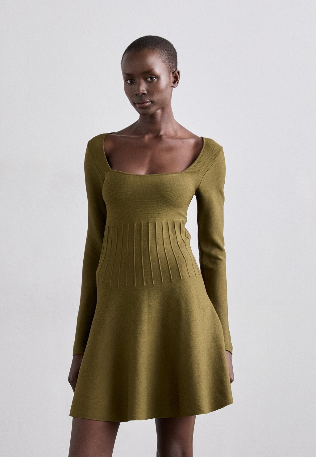 

Платье-джемпер DEORA DRESS STAUD, оливковый