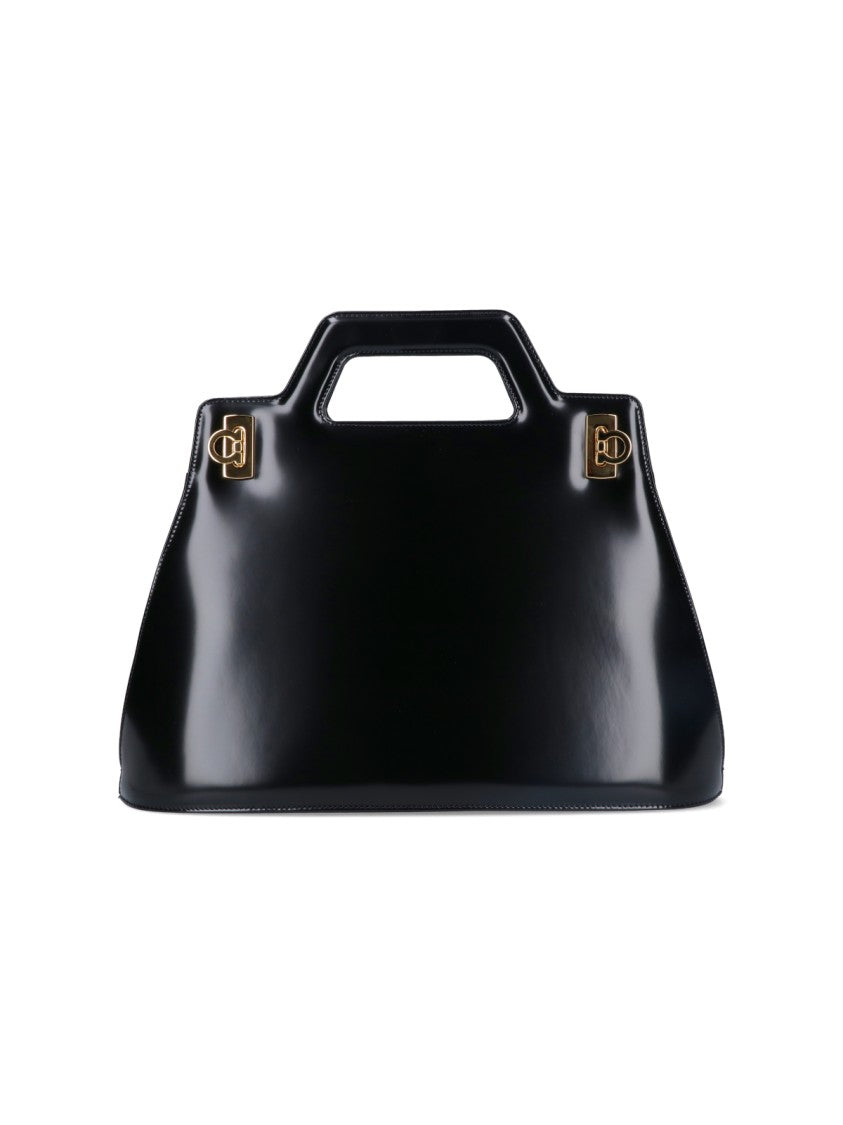 

Сумка Wanda из черной кожи Salvatore Ferragamo