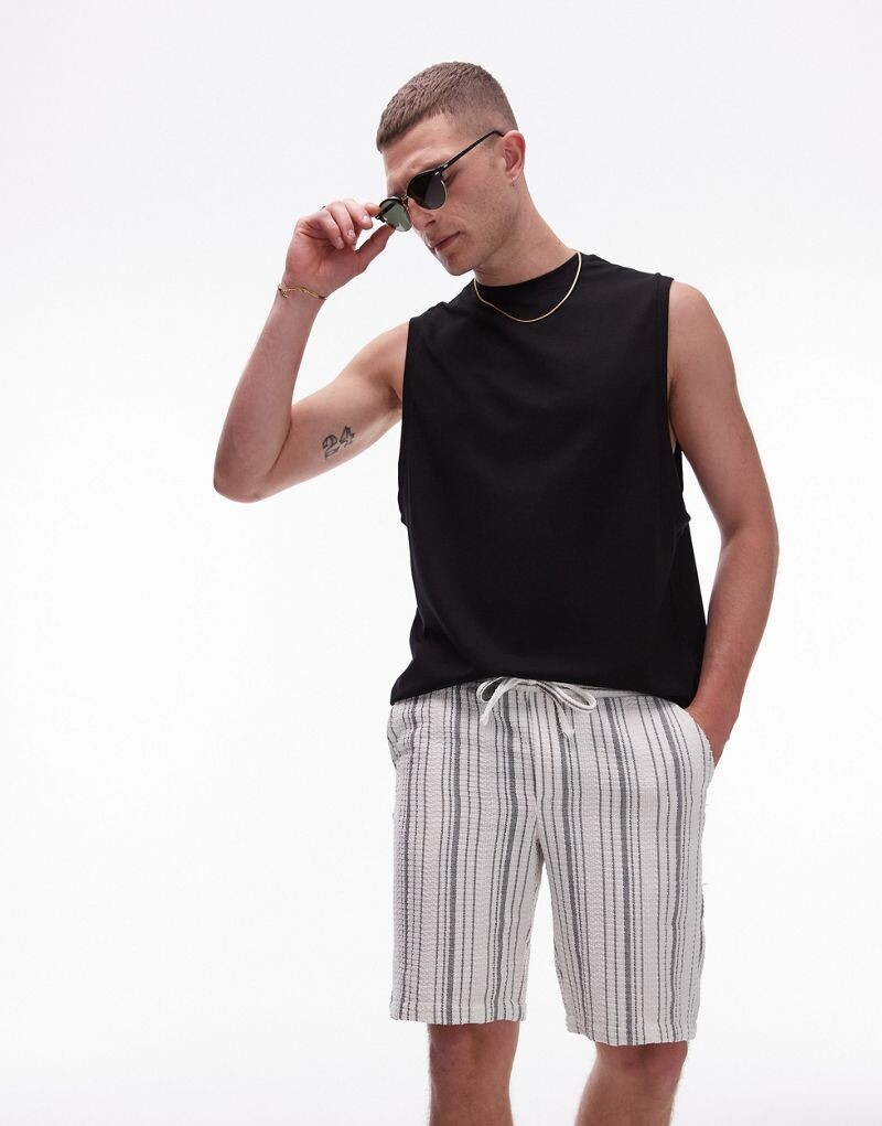 

Большой бак с блокировкой Topman премиум-класса черного цвета