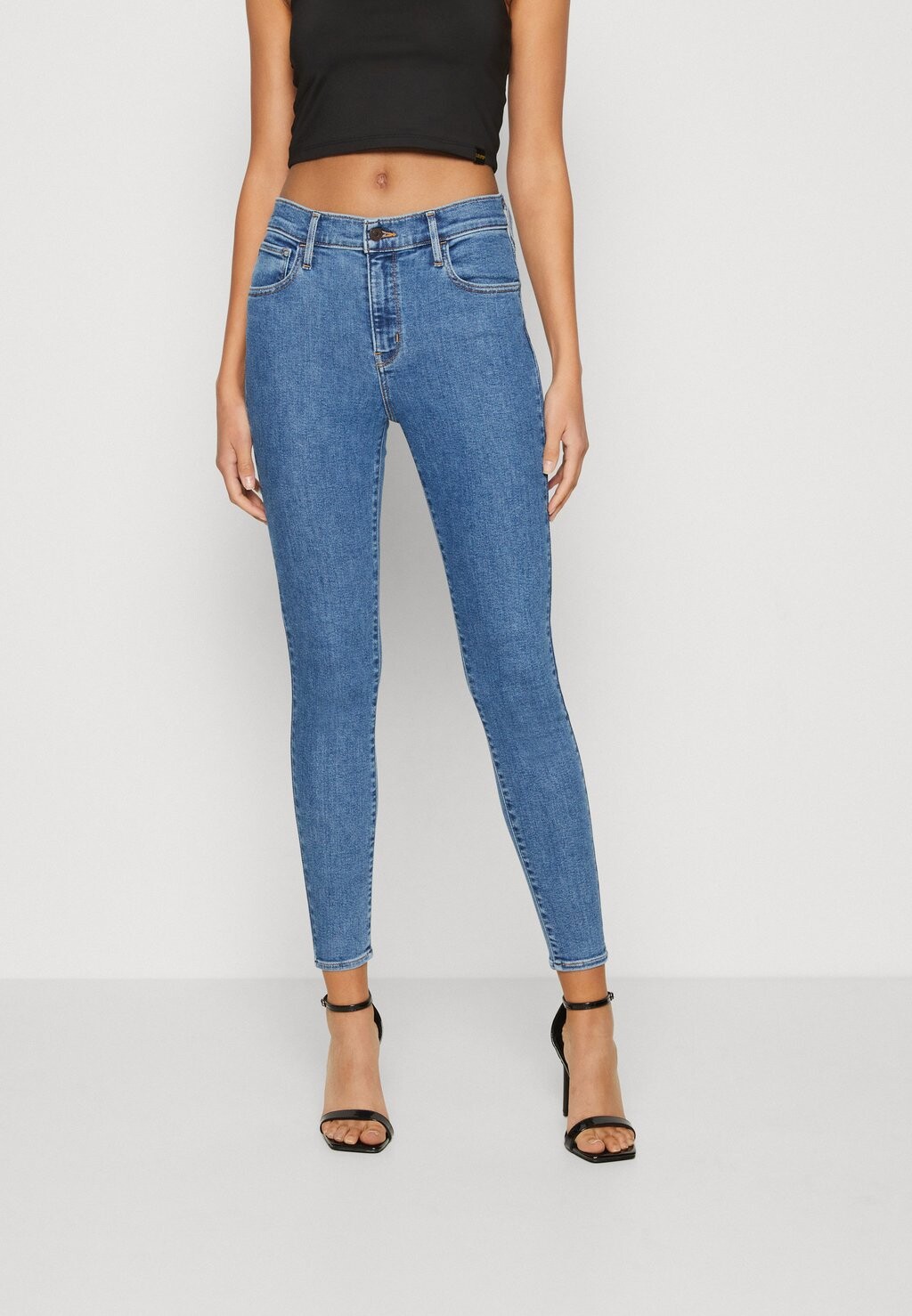 

Джинсы Skinny Fit Levi's 720 High Rise Super Skinny, это серый любви