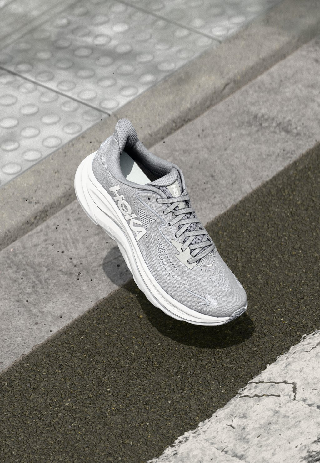 

Кроссовки для бега CLIFTON 10 HOKA, серый