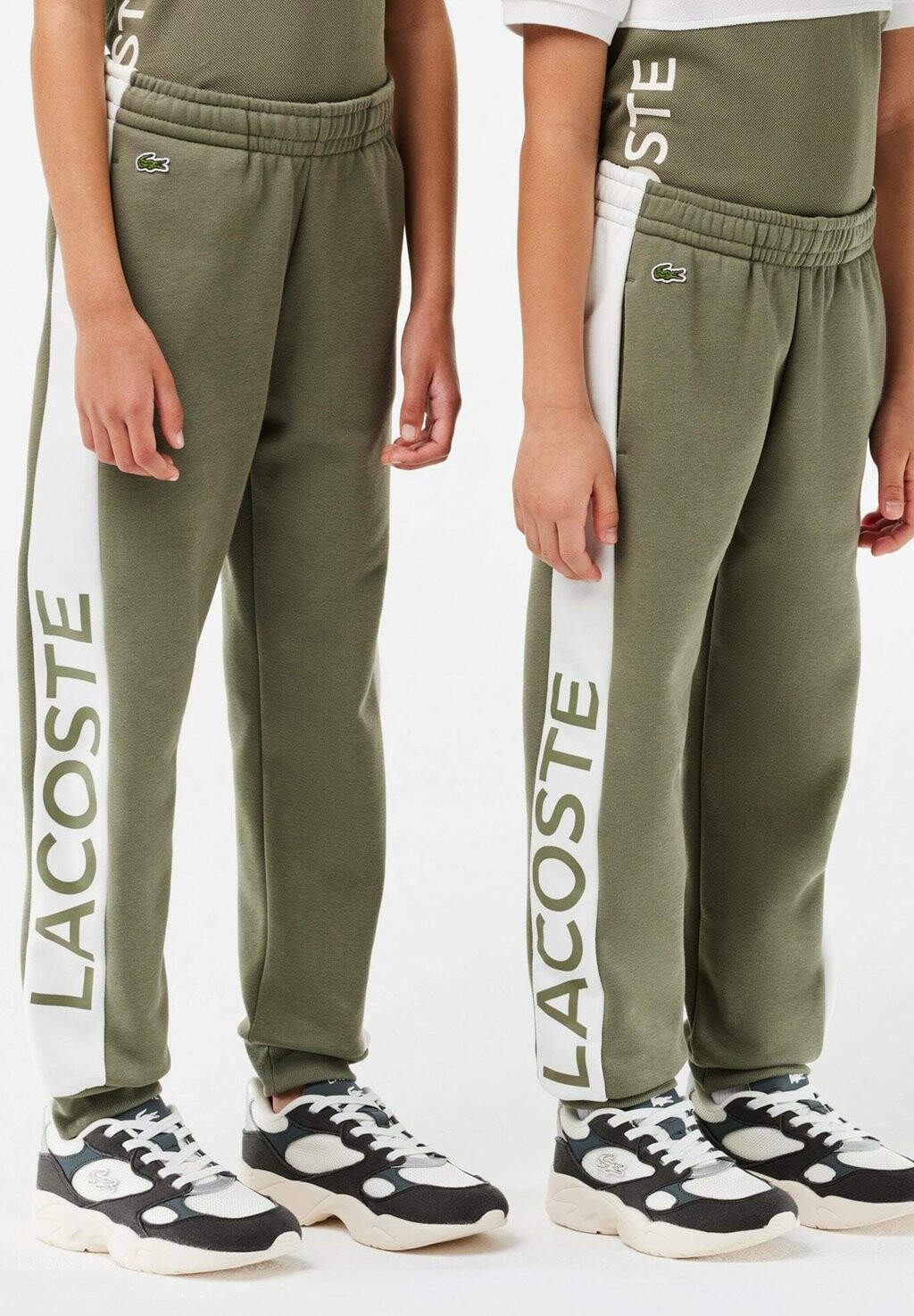 

Спортивные штаны Lacoste, vert kaki blanc cy