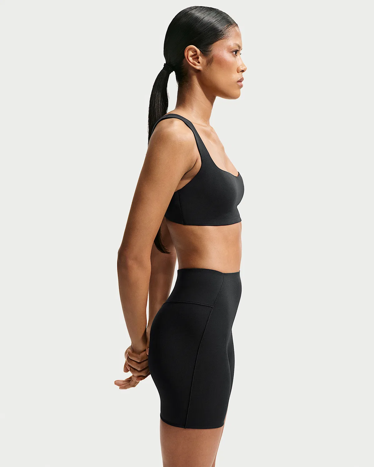 Женский бюстгальтер NikeSKIMS Studio Stretch с квадратным вырезом, NSKM Obsidian/NSKM Obsidian — фото 3