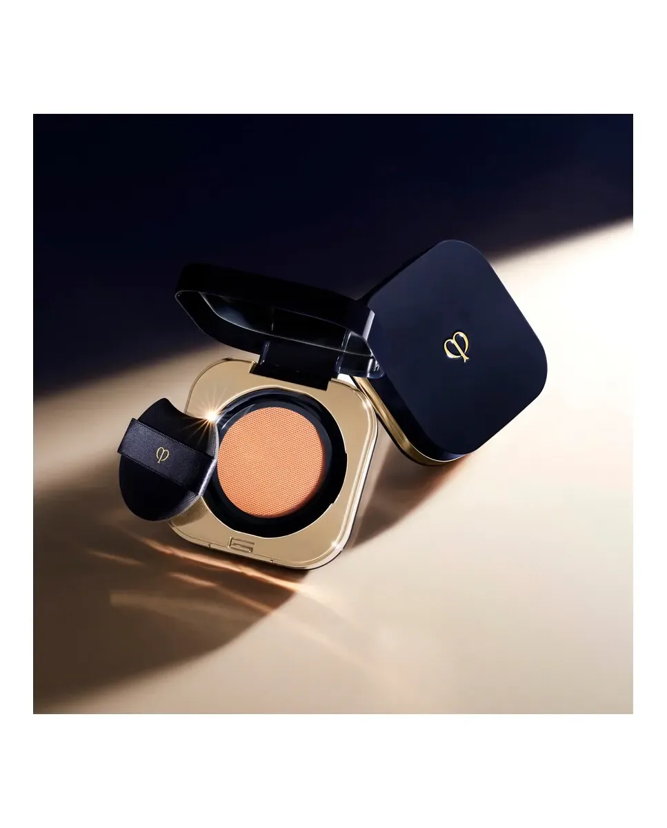 Запаска для основы макияжа Radiant Cushion Foundation Natural 52 г Clé De Peau Beauté, B30 — фото 3