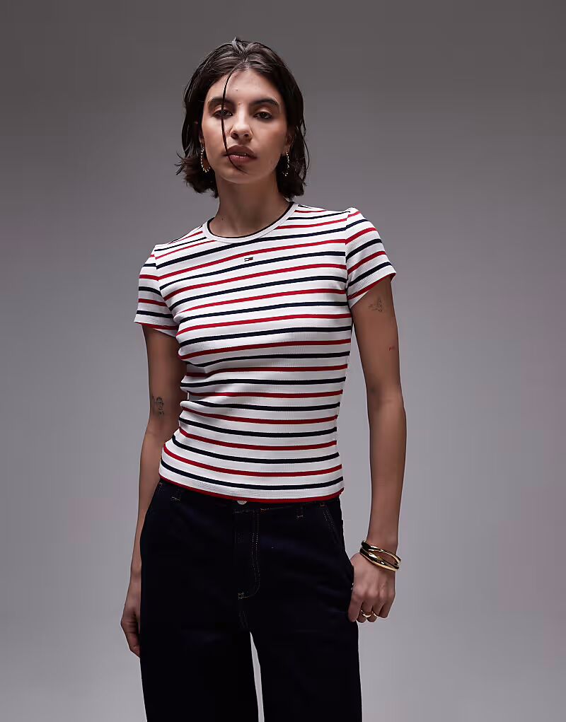 

Футболка Tommy Jeans Essential Rib Slim Fit в красно-бело-синюю полоску