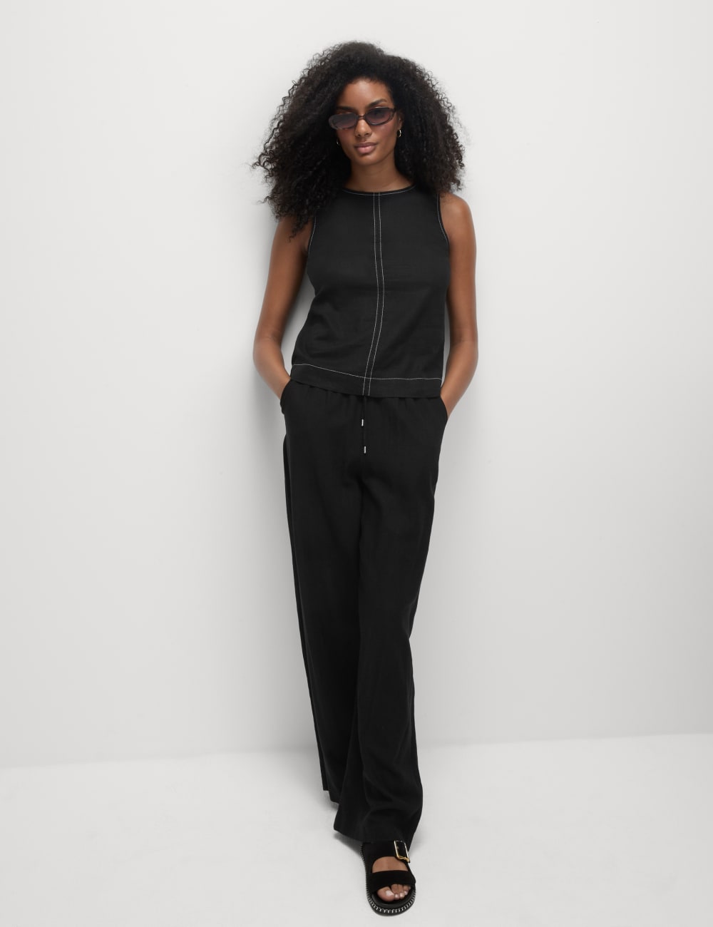 

Жилет Regular Fit из льна Rich Marks & Spencer, черный