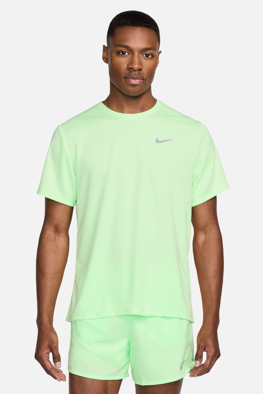 

Футболка для бега Miler Dri Fit UV Nike, зеленый