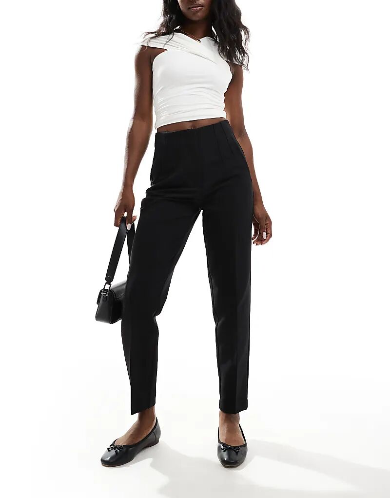 

Зауженные брюки черного цвета Vero Moda