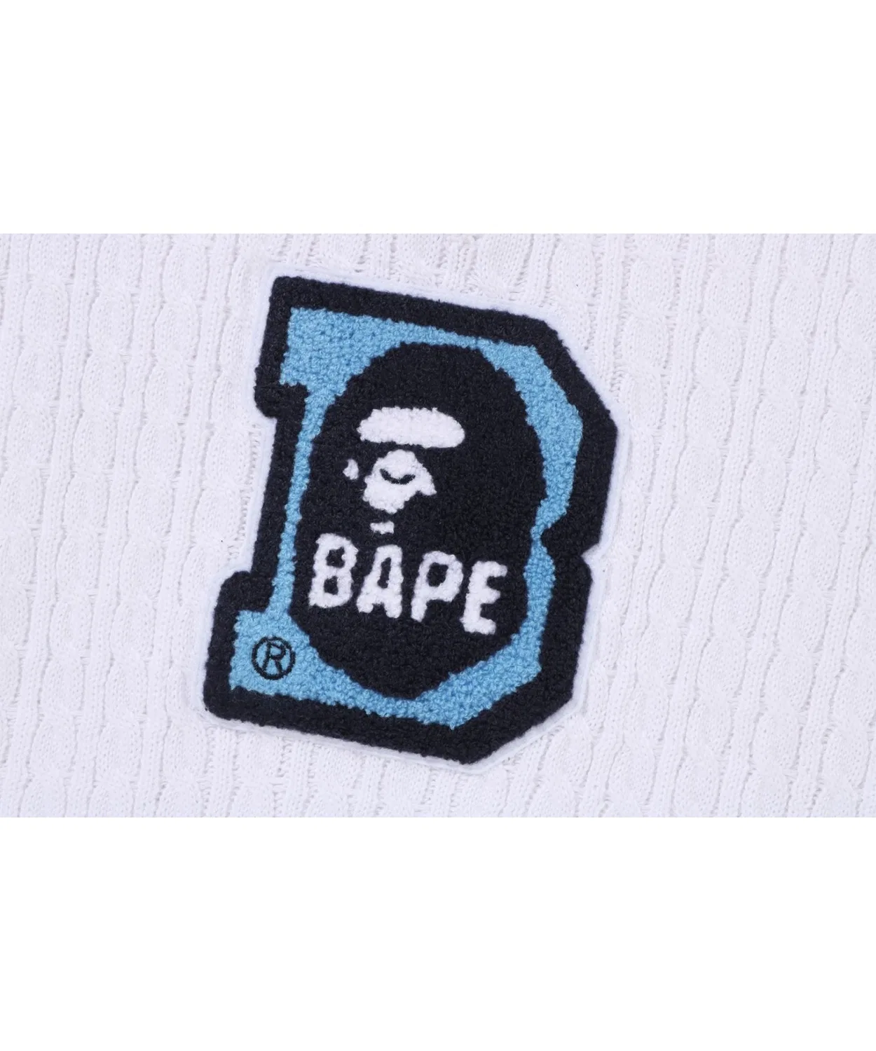 Жилет вязаный cable knit A Bathing Ape с патчем, белый — фото 4