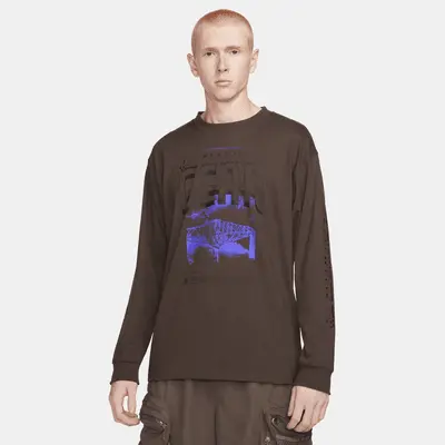 

Футболка Nike ACG, цвет Baroque Brown