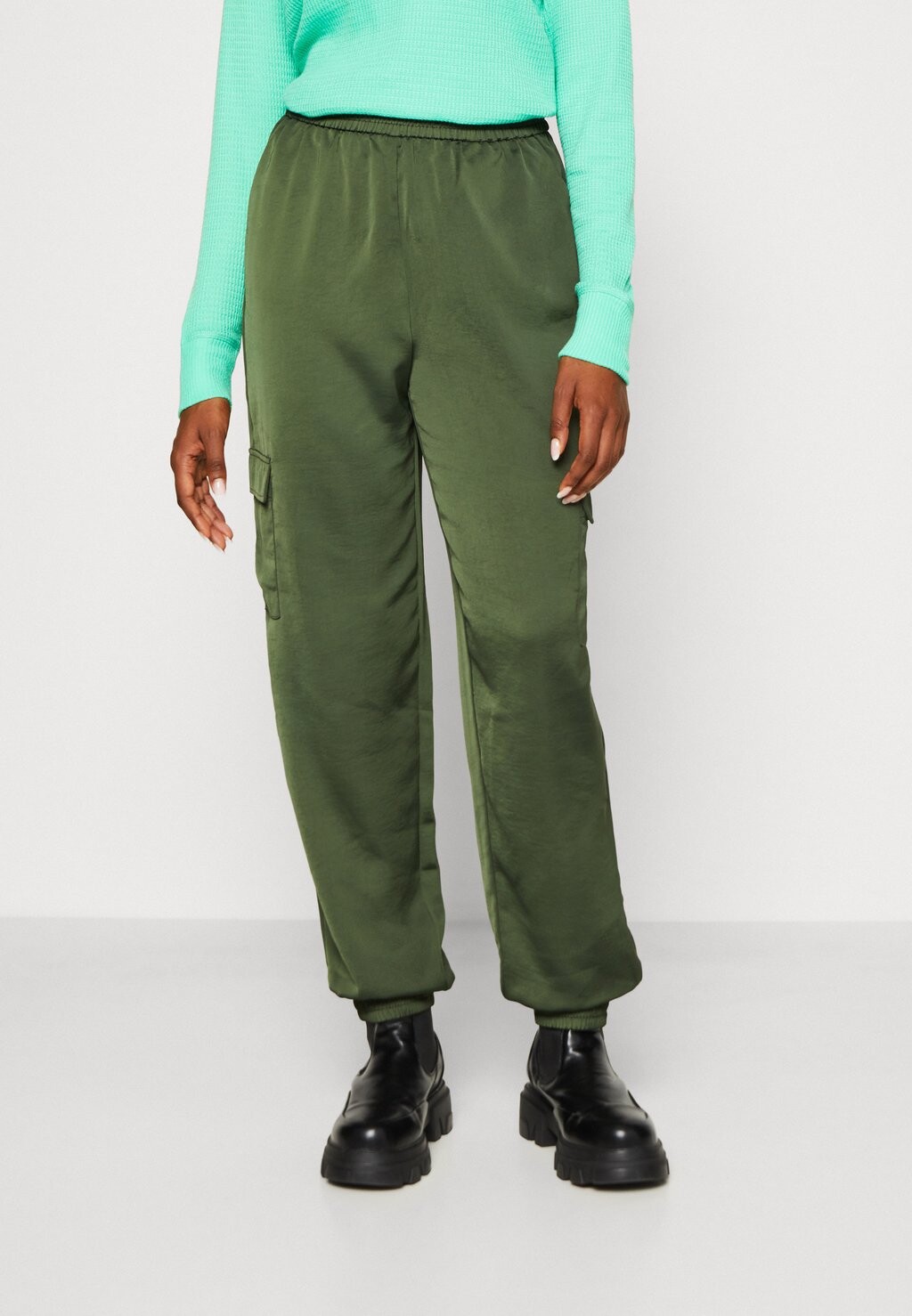 

Брюки-карго ONLTRACY PANTS ONLY, темно-зеленый
