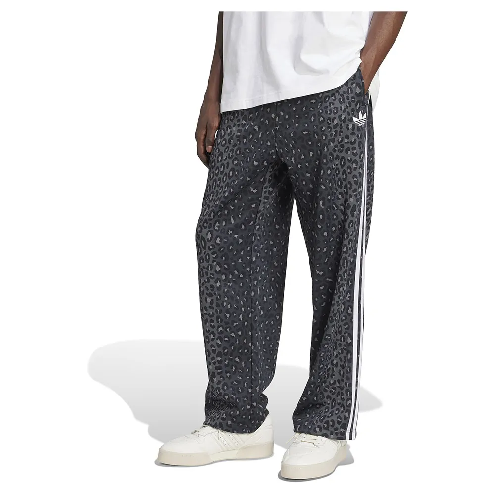 

Спортивные брюки adidas Originals Firebird Loose Leopard, серый