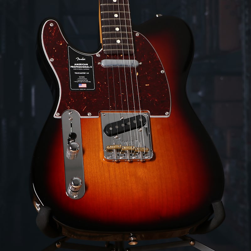 

Электрогитара Fender American Professional II Telecaster Left-Hand, Rosewood Fingerboard, 3-Color Sunburst