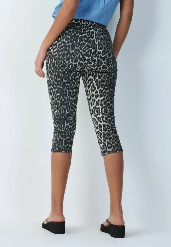 Брюки-капри Next Petite fit crop capri, джинсы с леопардовым принтом — фото 3