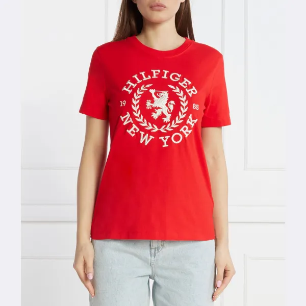 

Футболка Reg Crest c-nk Tee SS обычного кроя Tommy Hilfiger, красный