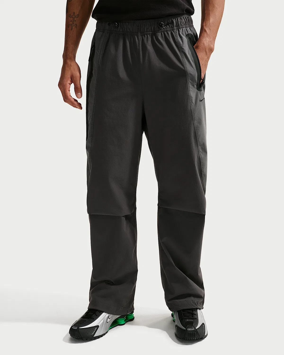 Мужские спортивные штаны Nike Tech Dri-FIT Woven Color-Block, Anthracite/Iron Grey/Black — фото 2