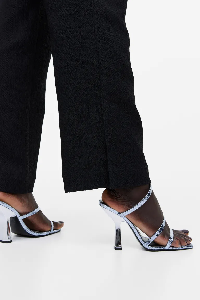 

Брюки из тисненой ткани H&M, черный