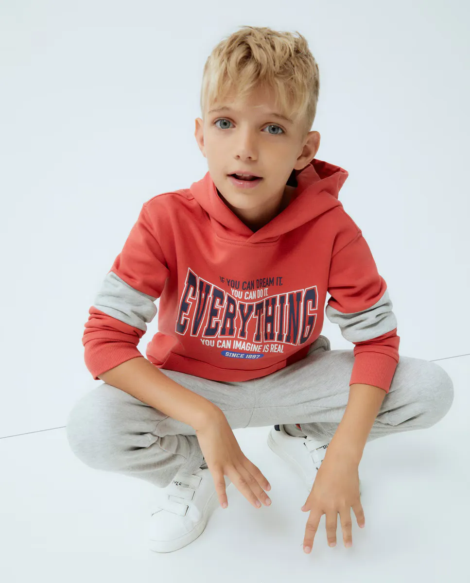 

Комплект для мальчика, состоящий из толстовки и штанов Kids El Corte Inglés, красный