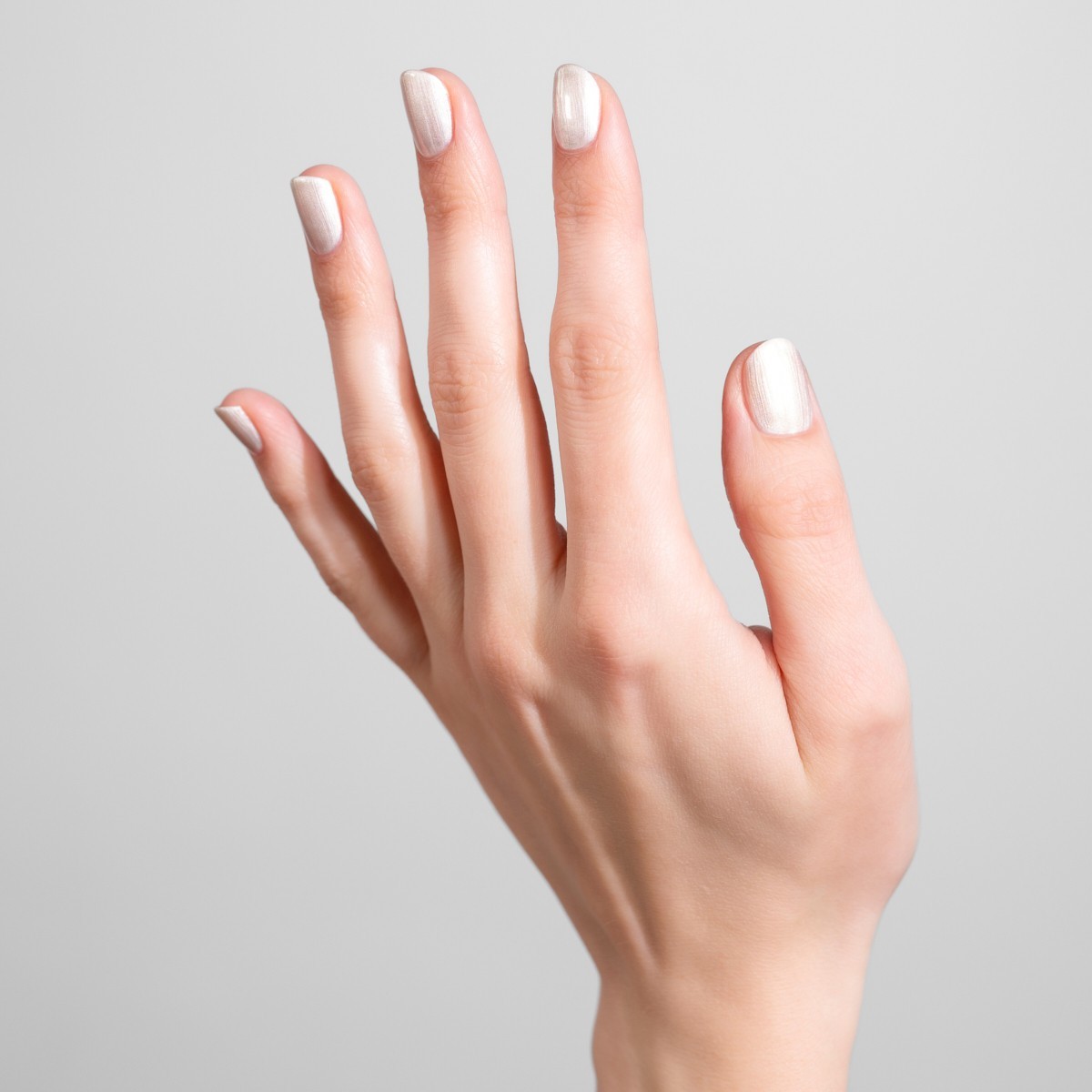 Лак для ногтей striplac uv colour Alessandro, beige sand shimmer, объем 6.5 мл — фото 3