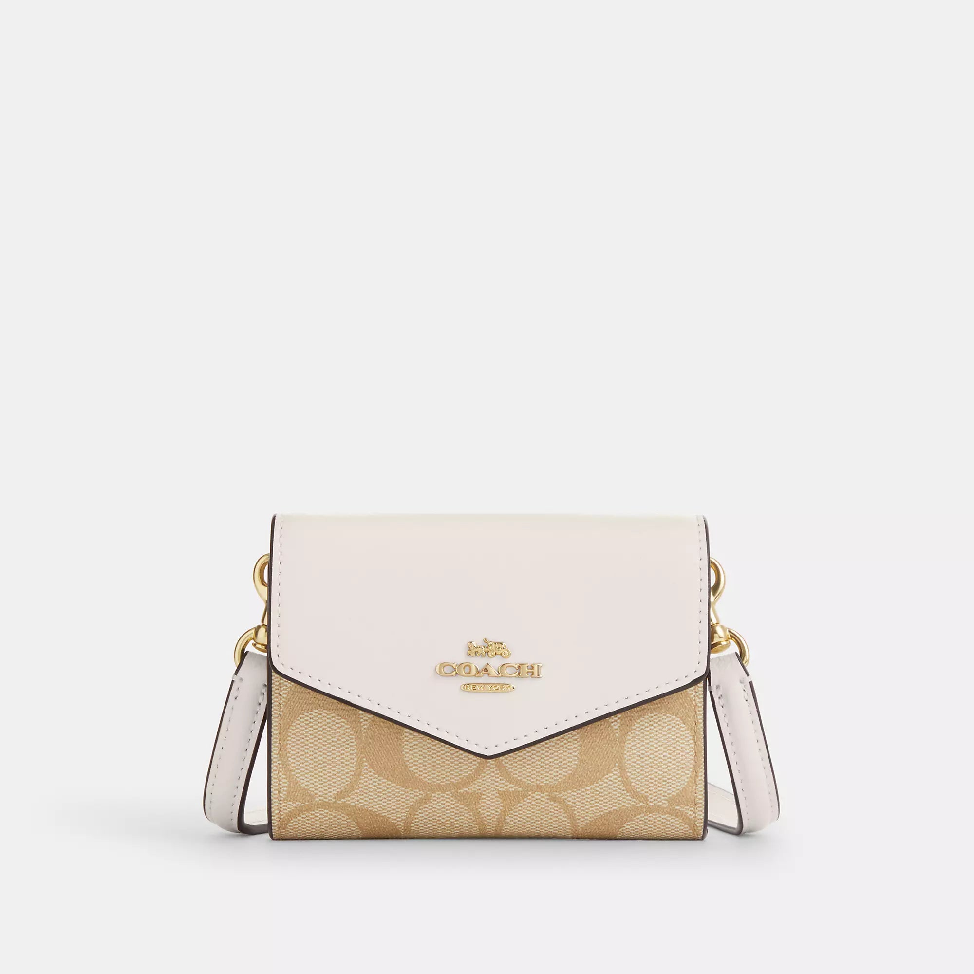 

Мини-кошелек-конверт с ремешком Coach Outlet из фирменной парусины, цвет Gold/Light Khaki Chalk