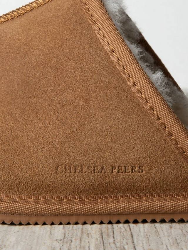Замшевые тапочки из овчины мула Chelsea Peers, кэмел — фото 2