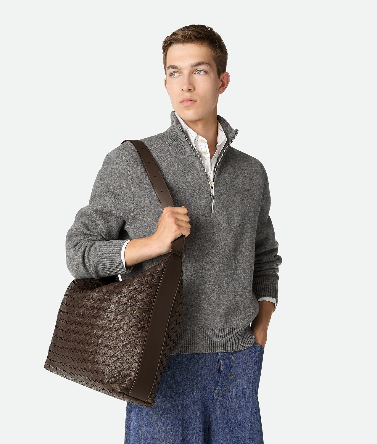 Путешественник BOTTEGA VENETA, старое дерево — фото 2