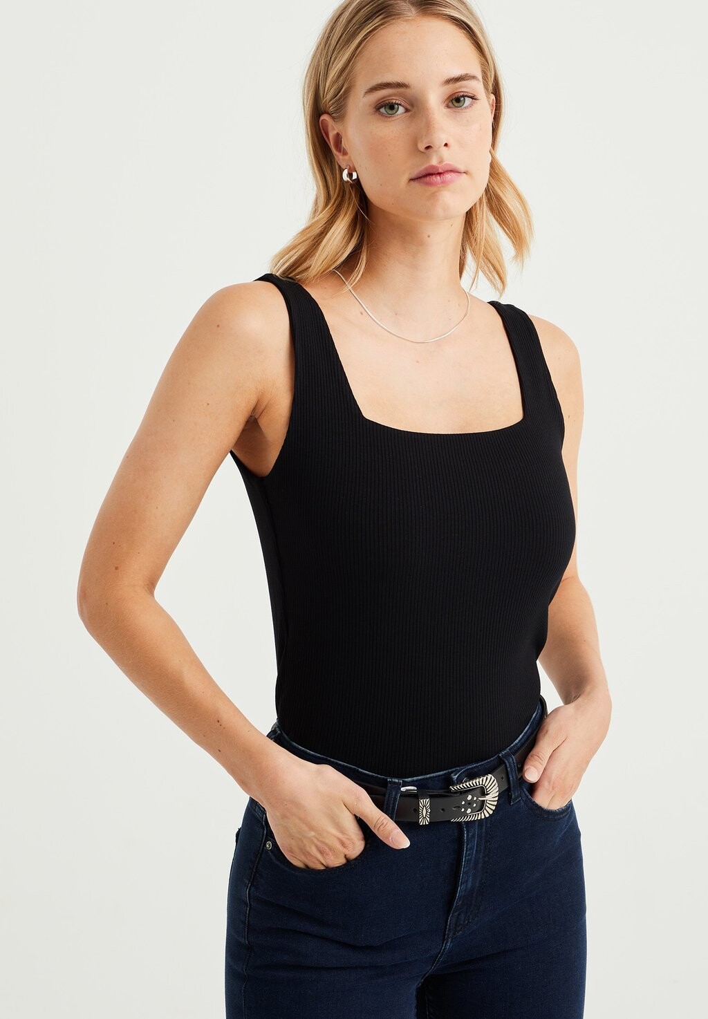 

Топ WE Fashion, цвет black