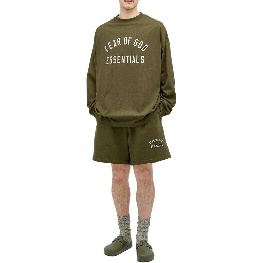 Спортивные шорты Fear of God Essentials Fleece Soccer Short 'Military', оливкого-зеленый — фото 3
