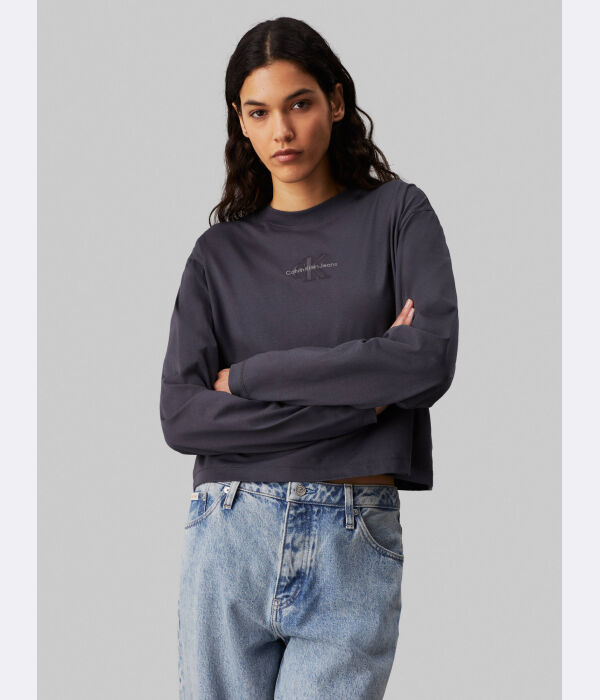 

Лонгслив женский Calvin Klein Jeans свободного кроя короткий, черный