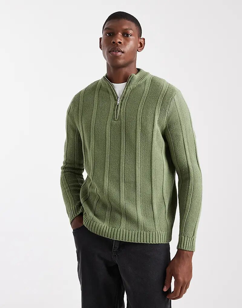 

Вязаный джемпер с воротником-стойкой и застежкой-молнией на половину длины в полоску цвета хаки от ASOS DESIGN