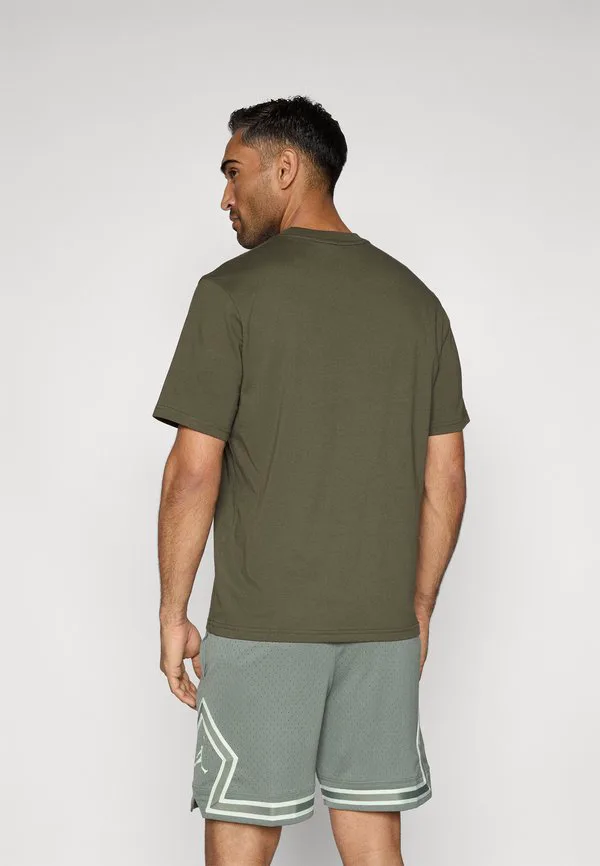 Спортивная футболка команды Jordan, Cargo Khaki/Luminous Green/Dynamic Yellow — фото 3