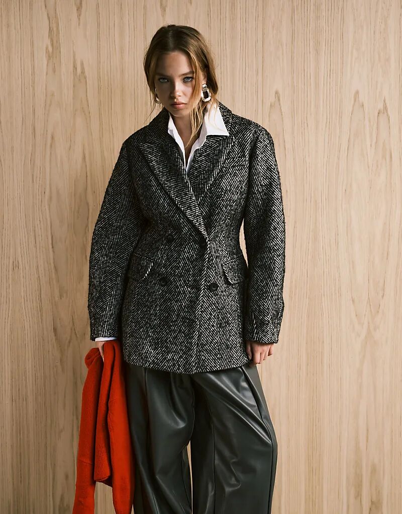 

Короткое пальто ASOS DESIGN с узором «ёлочка»