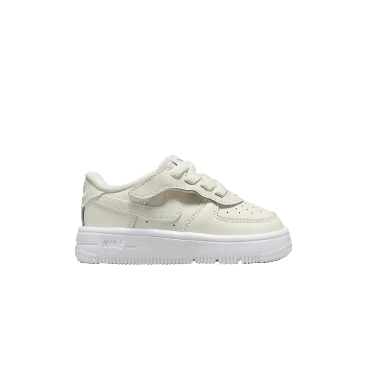 

Кроссовки Nike Force 1 Low LV8 EasyOn TD Sail Croc, кремовый
