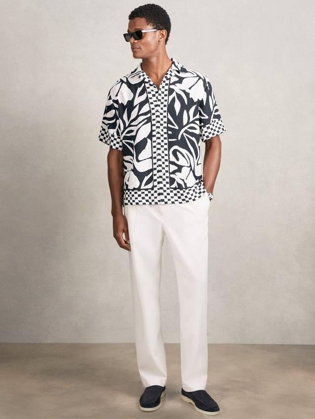 

Beattie рубашка Regular Fit с цветочным принтом и отложным воротником Reiss, Navy/White